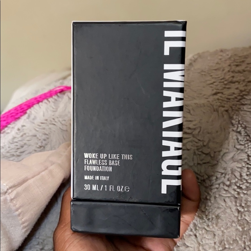 IL Makiage foundation... Used once
